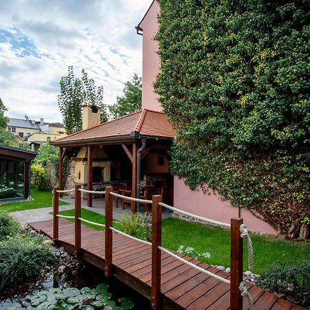 Hotel Anna Beroun  Extérieur photo