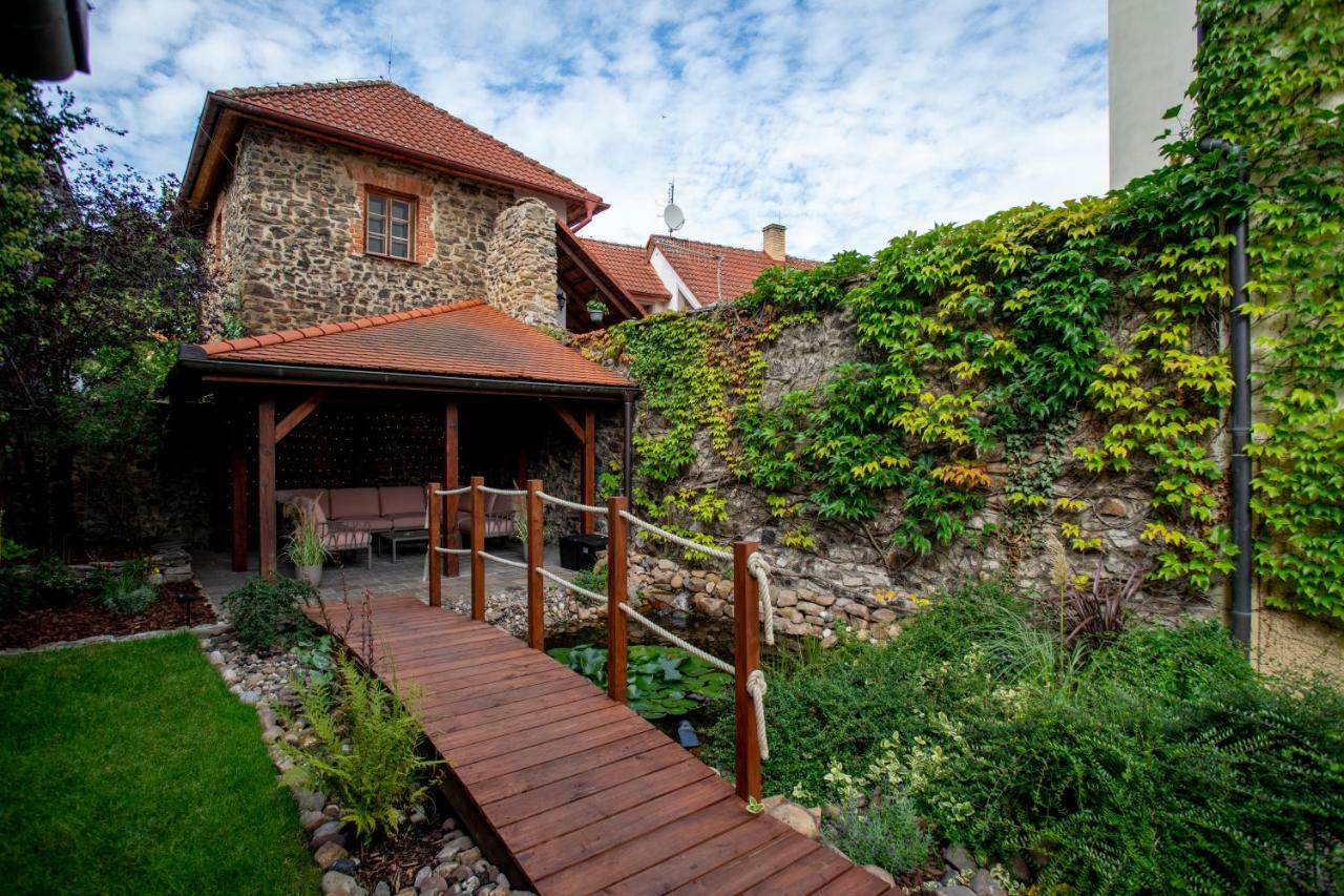 Hotel Anna Beroun  Extérieur photo