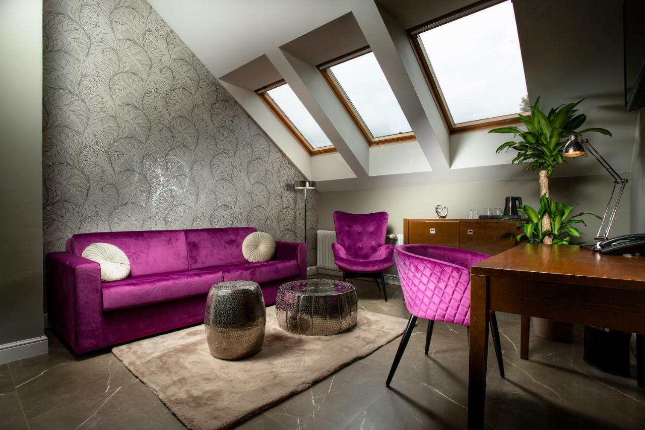 Hotel Anna Beroun  Extérieur photo