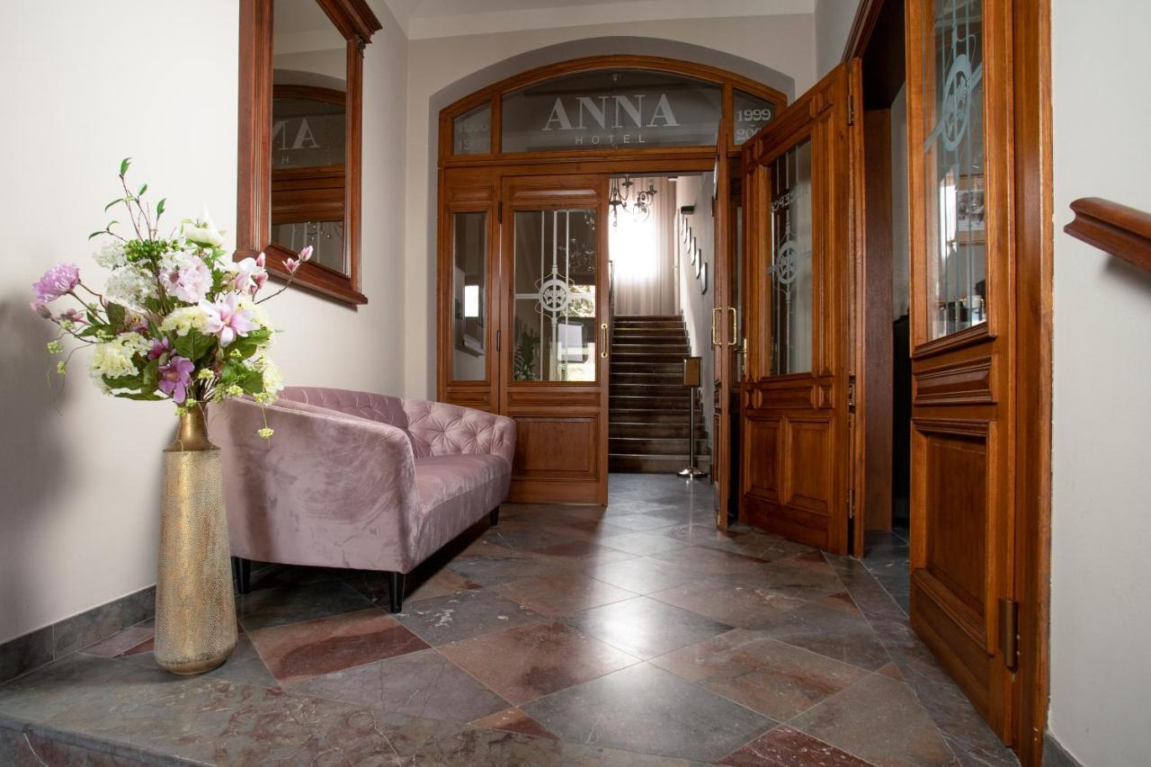 Hotel Anna Beroun  Extérieur photo